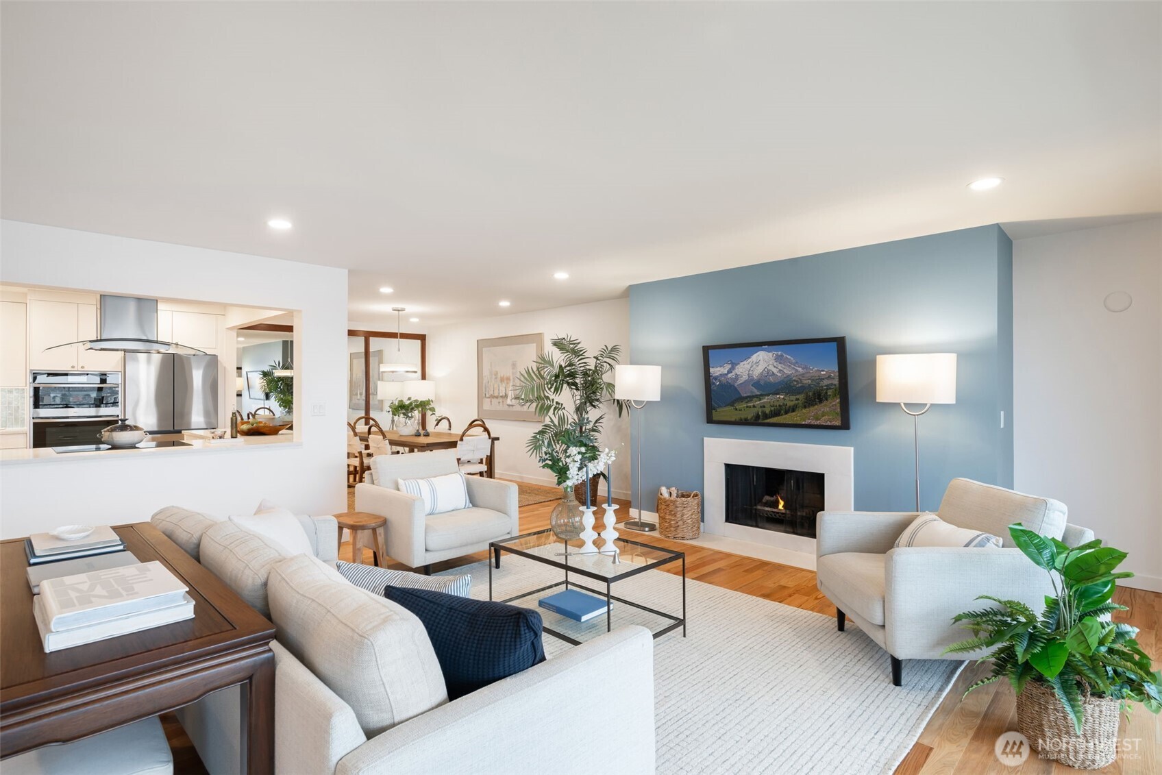 2565 Dexter Avenue N Unit: 501