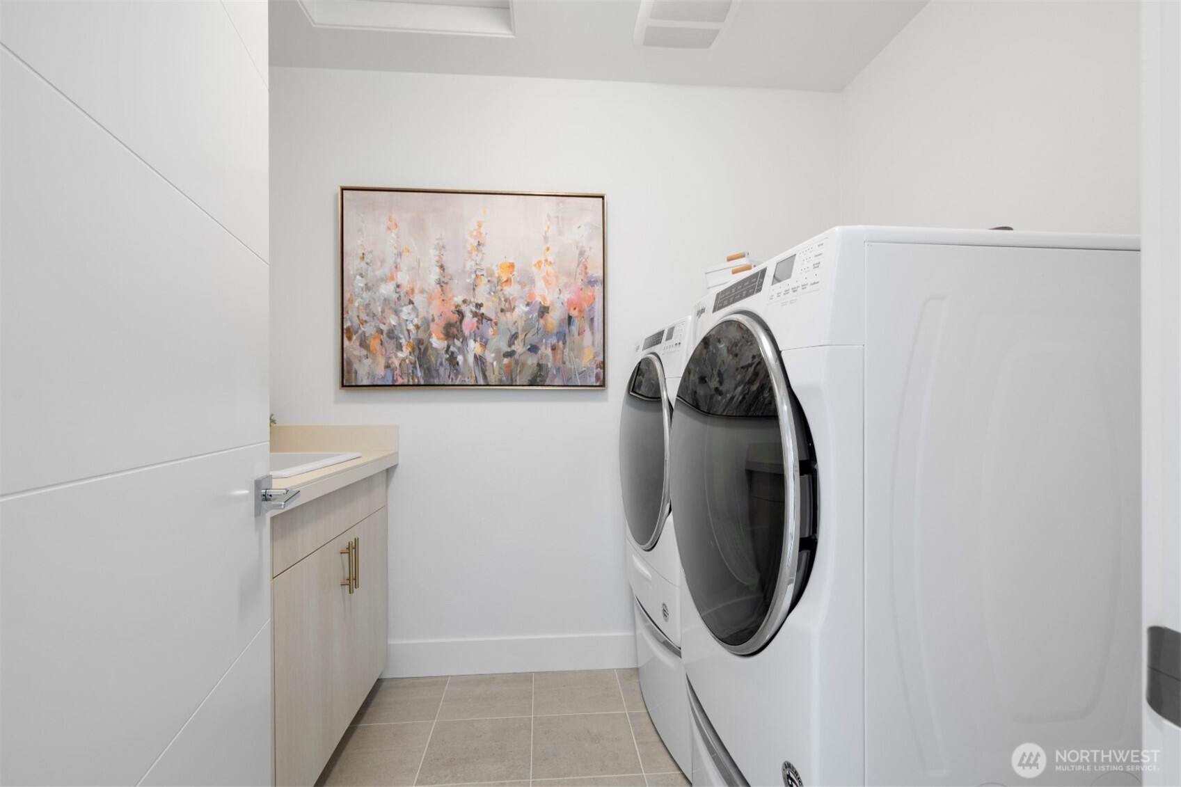 1437 240th Avenue NE