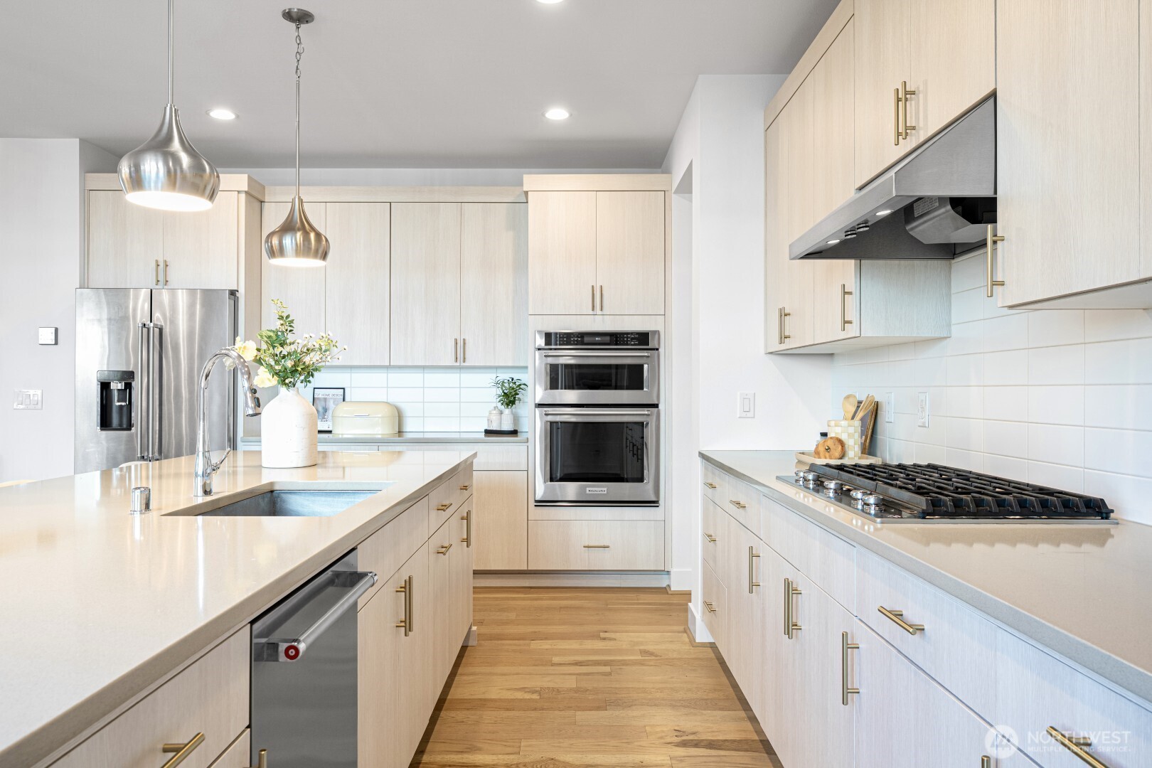 1437 240th Avenue NE