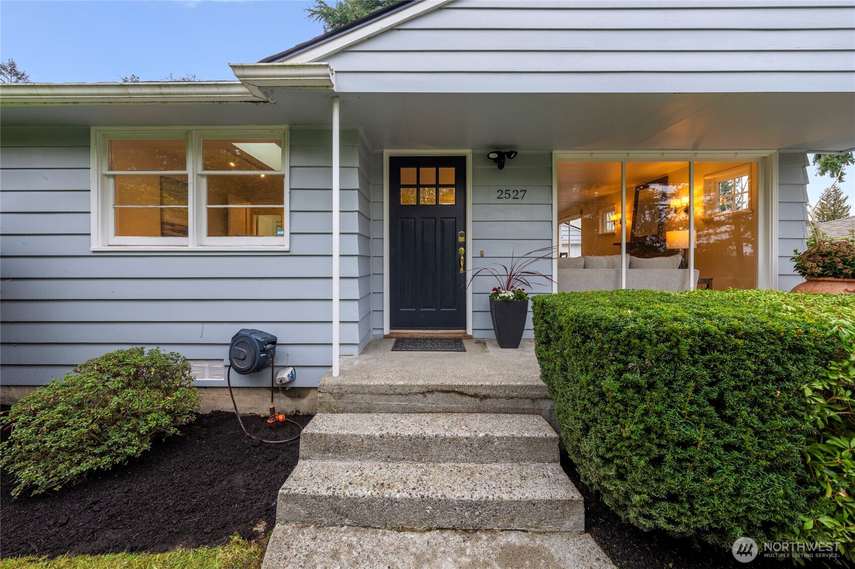 2527 72nd Avenue SE