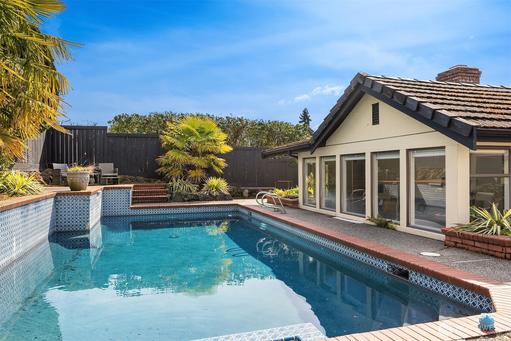 8201 SE 67th Street