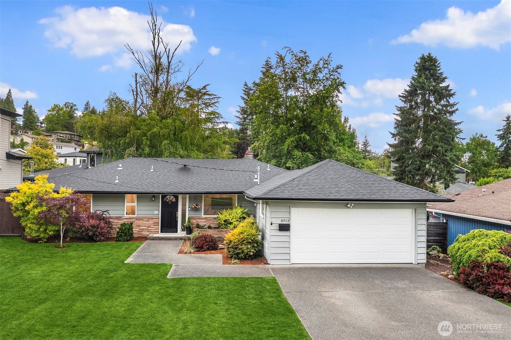 9712 SE 41st