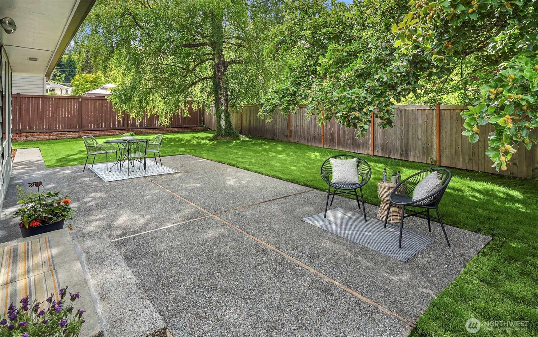 9712 SE 41st