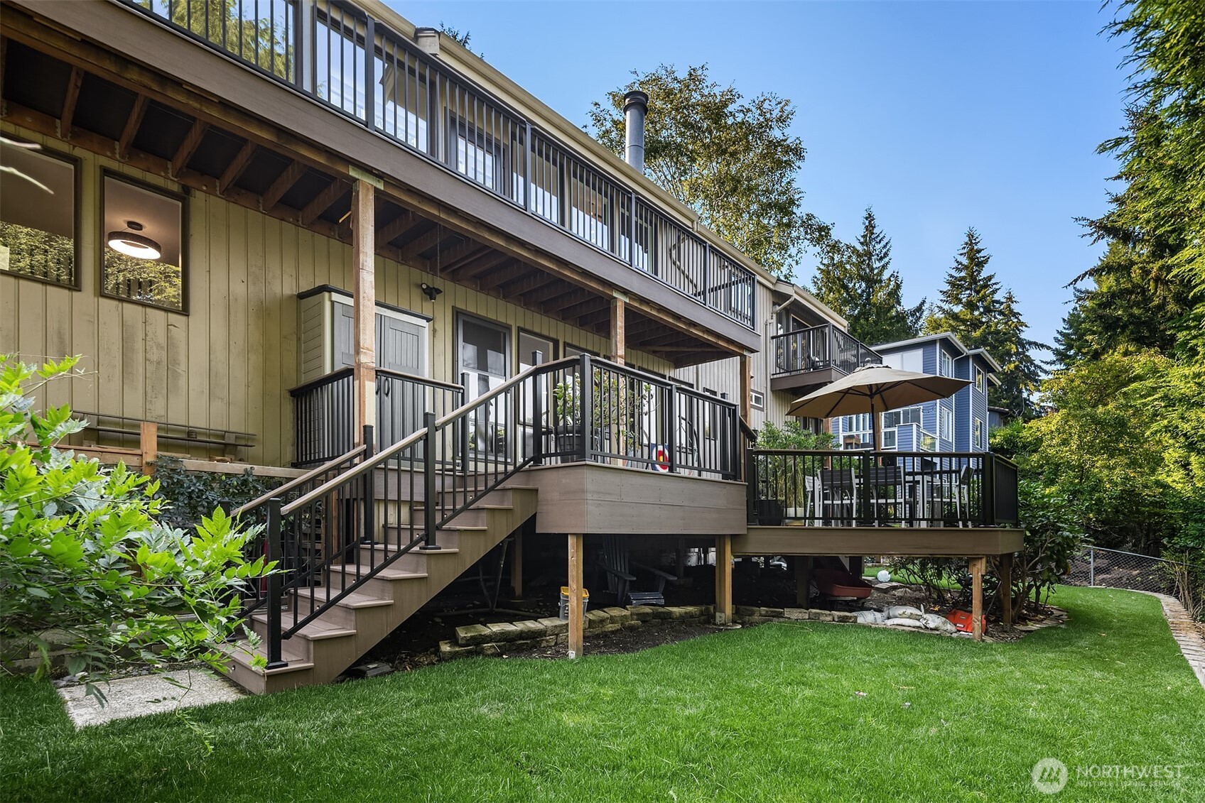 9360 Mercerwood Drive Drive