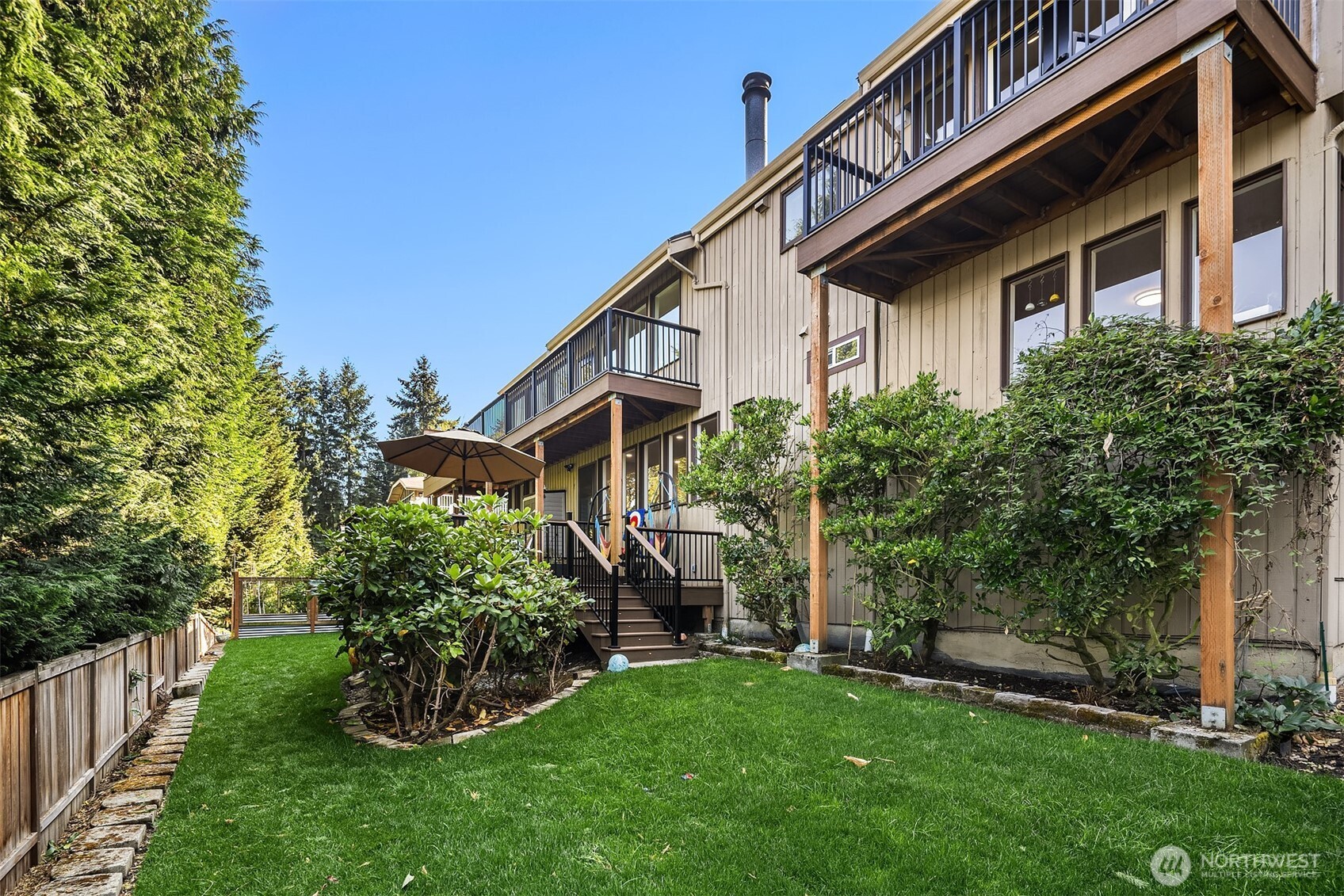 9360 Mercerwood Drive Drive