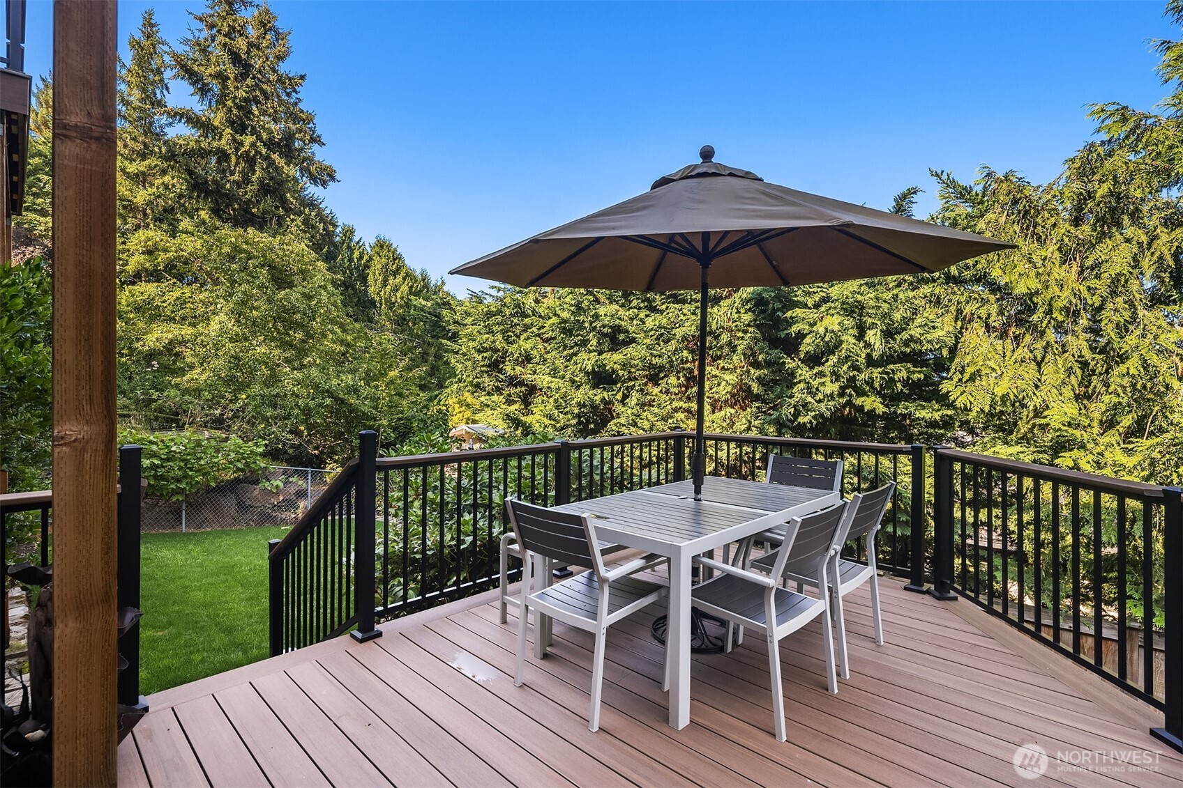 9360 Mercerwood Drive Drive