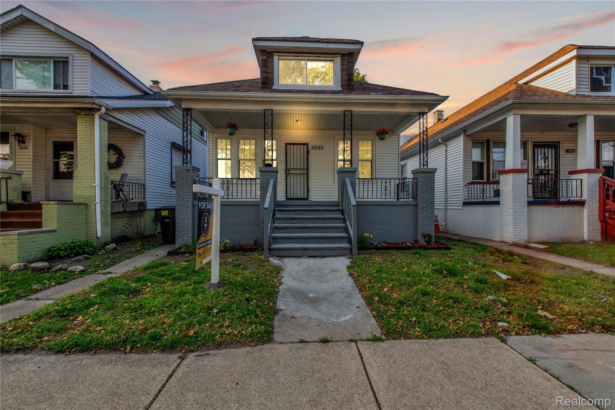 5045 Sobieski Street