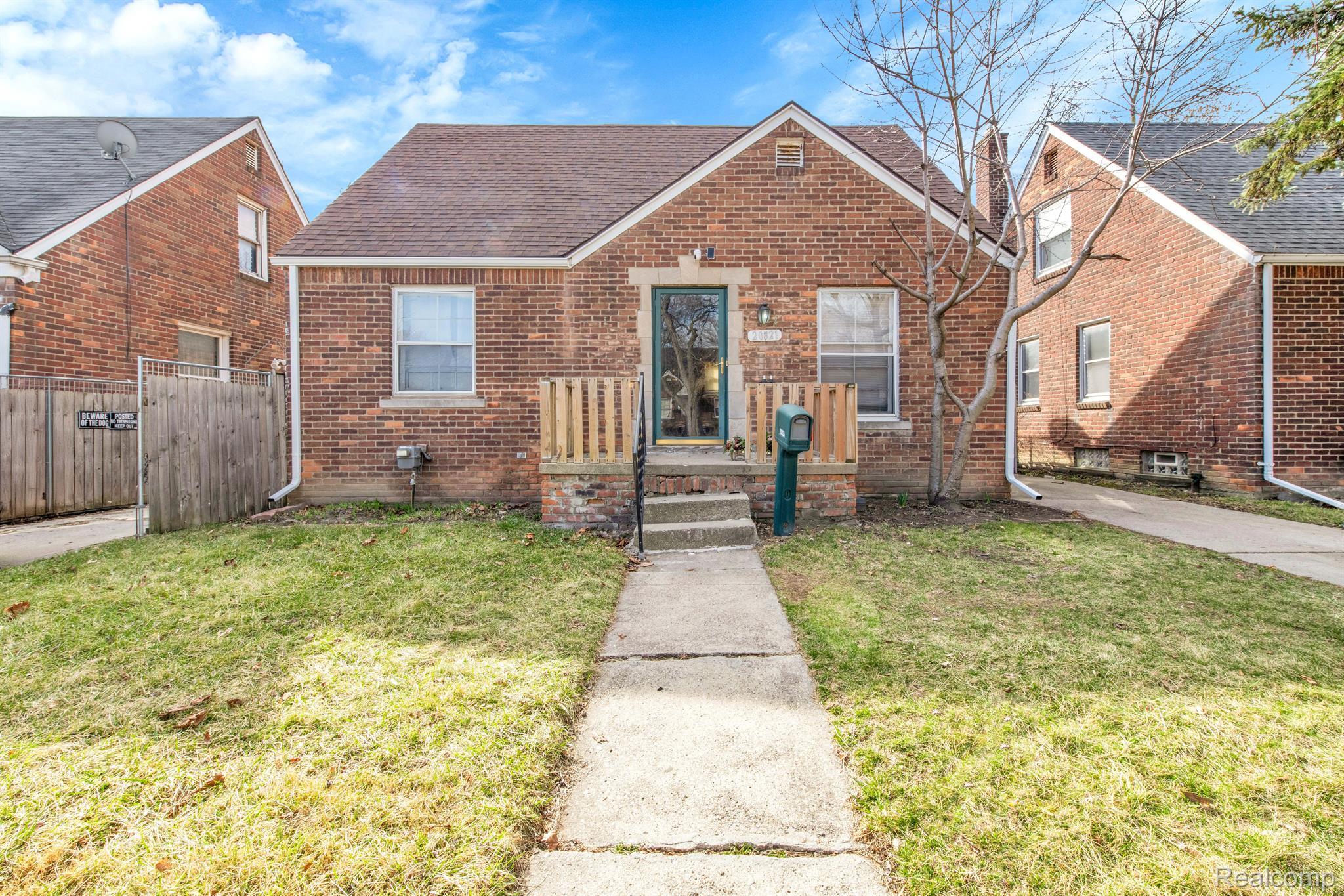 20821 BLACKMAR Avenue photo