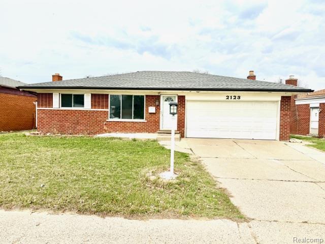 2123 Common Road