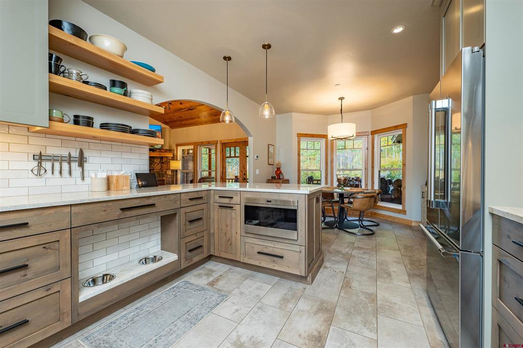 19 Creekside Drive