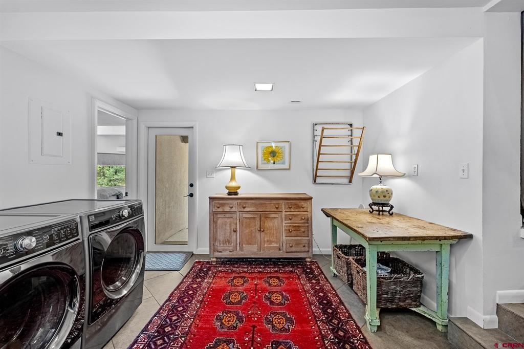 895 County Road 206