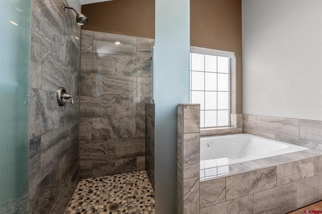300 Horse Thief Lane
