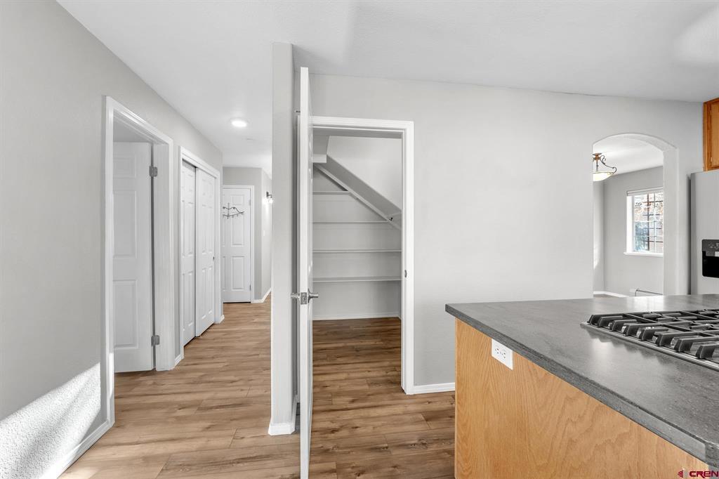 300 Horse Thief Lane