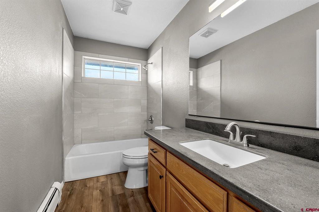 300 Horse Thief Lane
