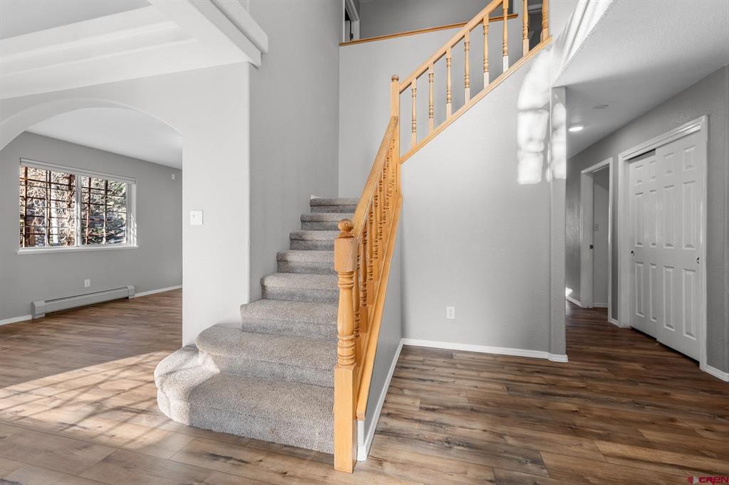 300 Horse Thief Lane