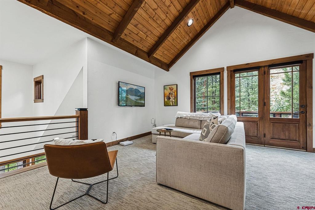 80 Royal Elk Trail