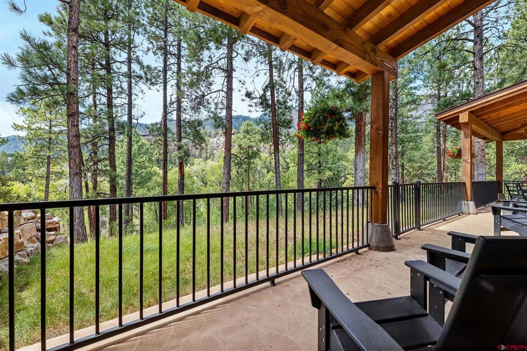 80 Royal Elk Trail