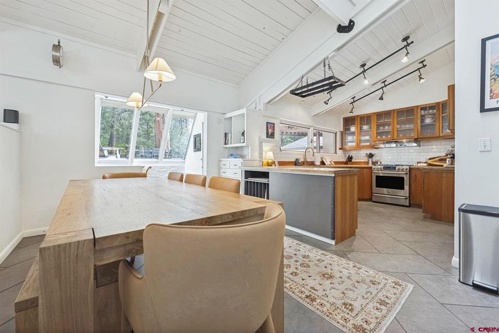 895 County Road 206