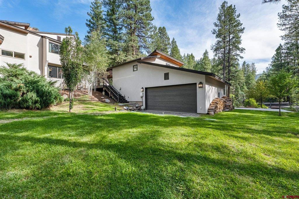 895 County Road 206