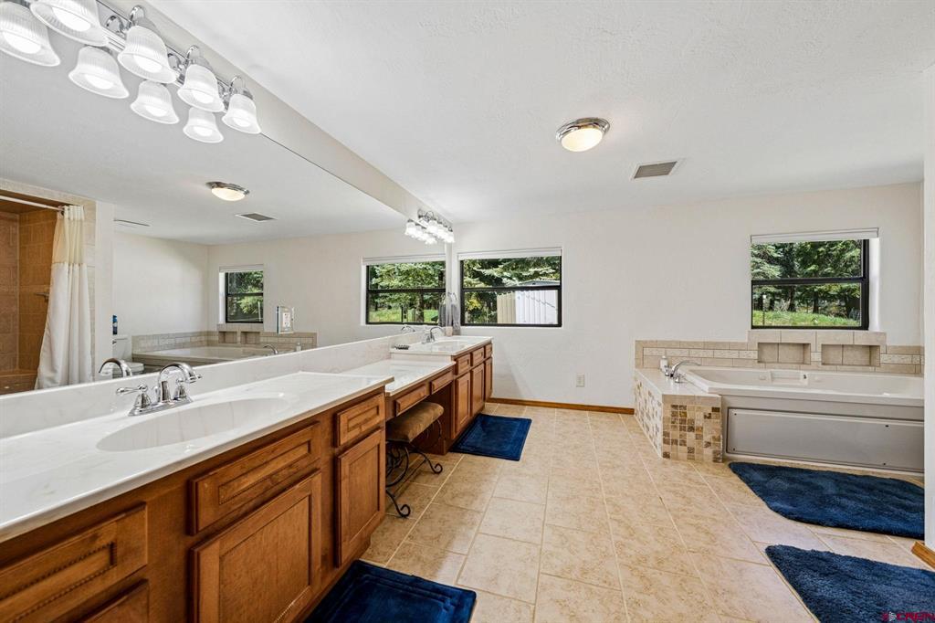 168 W Grimes Creek Road