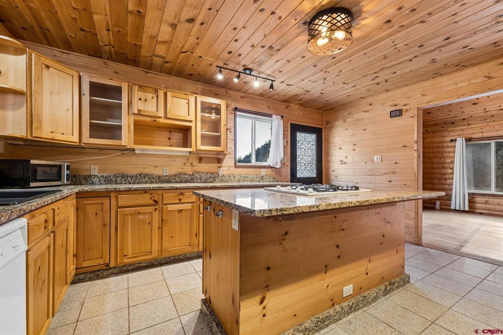885 Puma Place