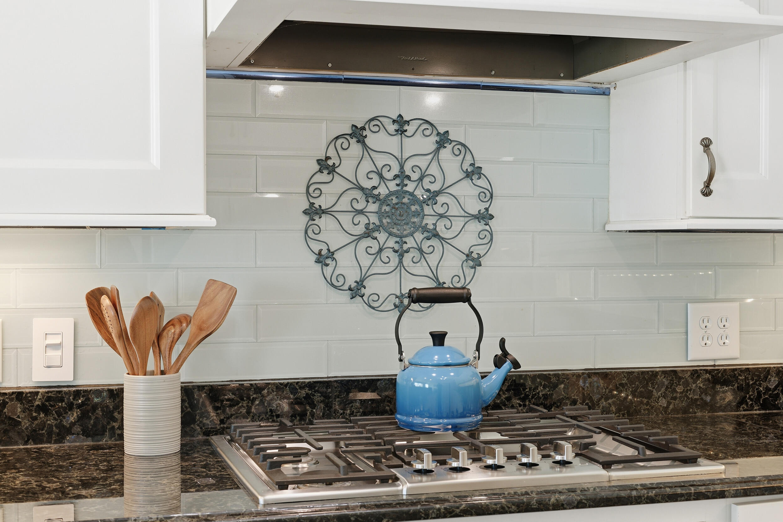 1551 Ben Sawyer Boulevard # J Unit: 2-J