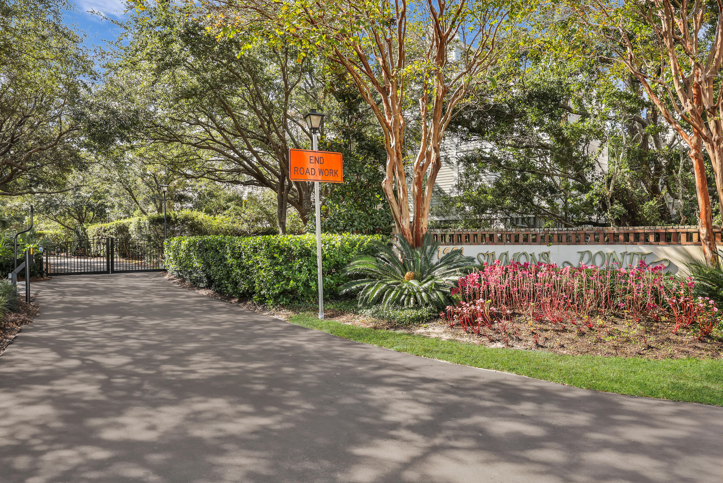 1551 Ben Sawyer Boulevard # J Unit: 2-J