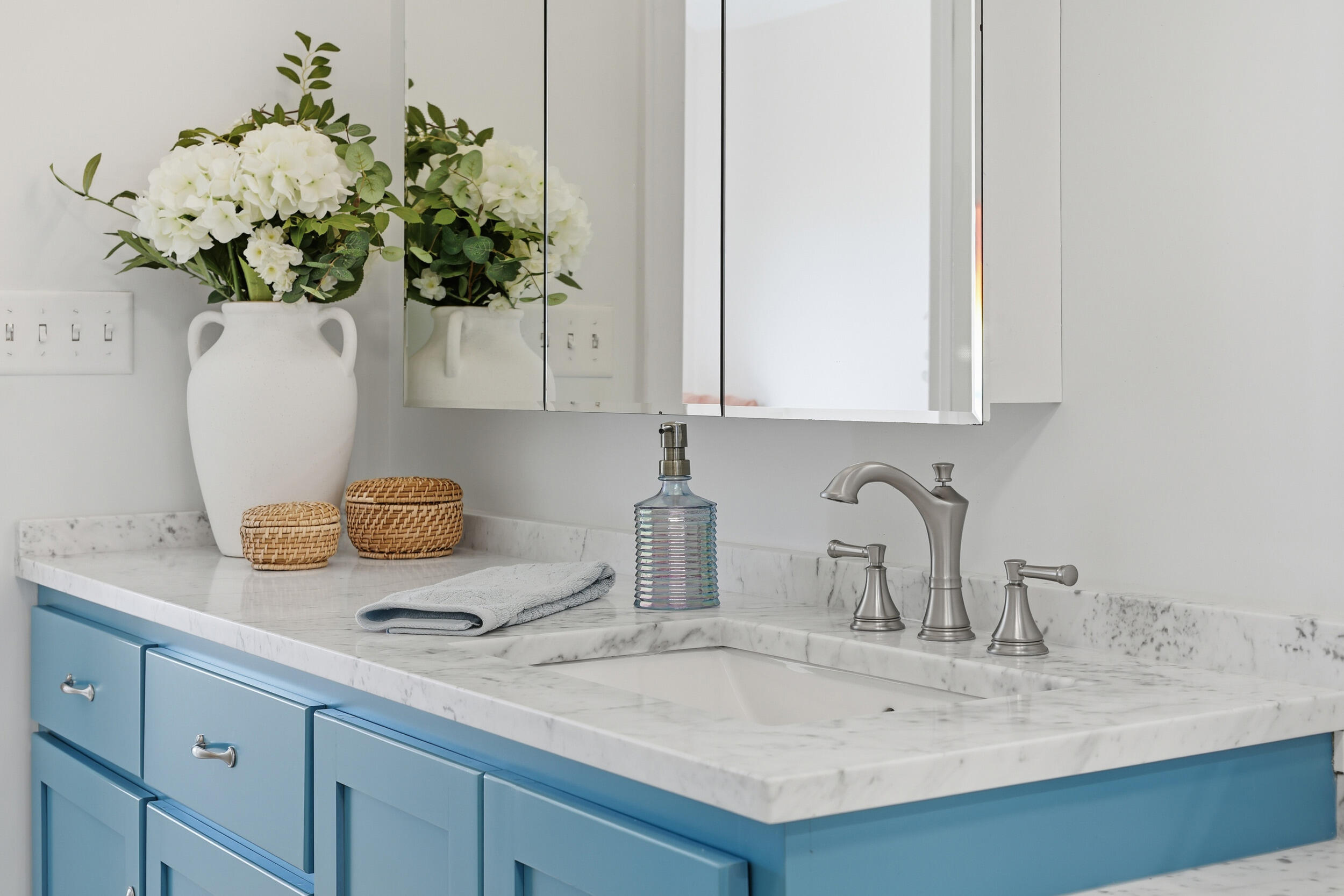 1551 Ben Sawyer Boulevard # J Unit: 2-J