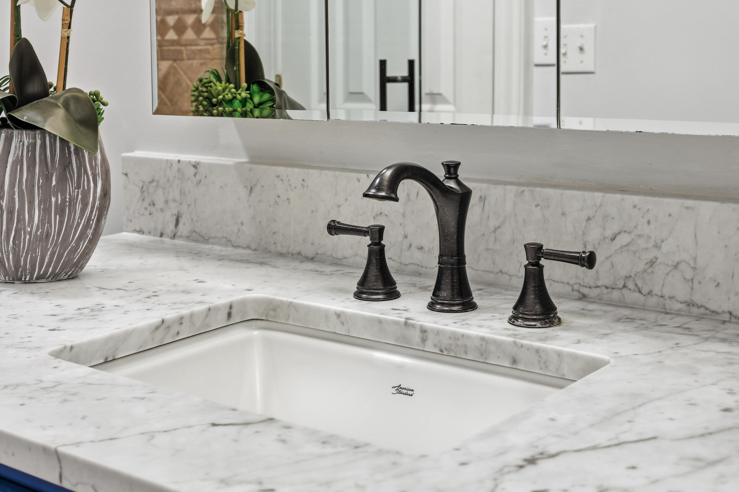 1551 Ben Sawyer Boulevard # J Unit: 2-J