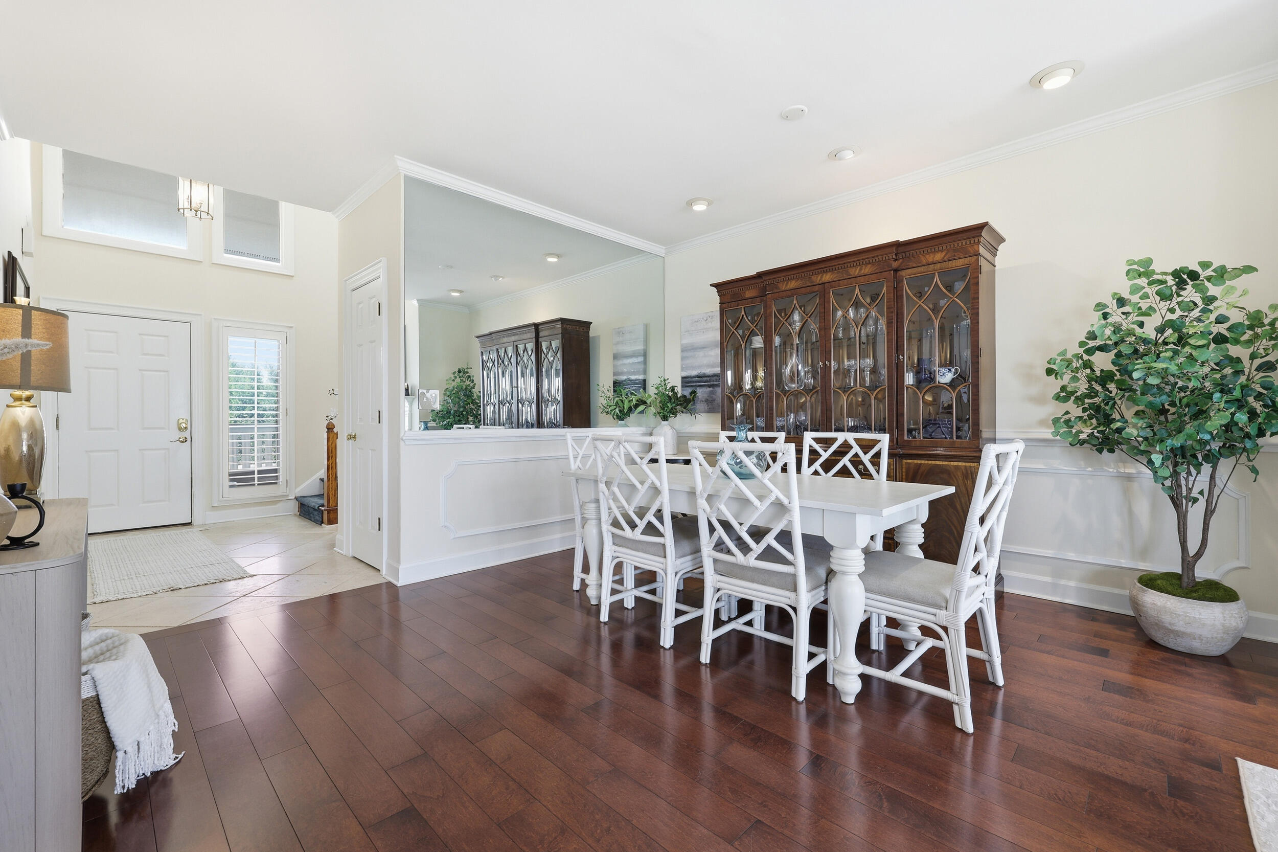 1551 Ben Sawyer Boulevard # J Unit: 2-J