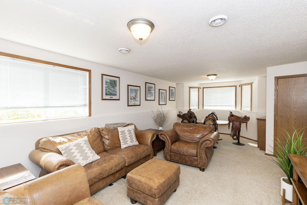 1683 Oakwood Drive