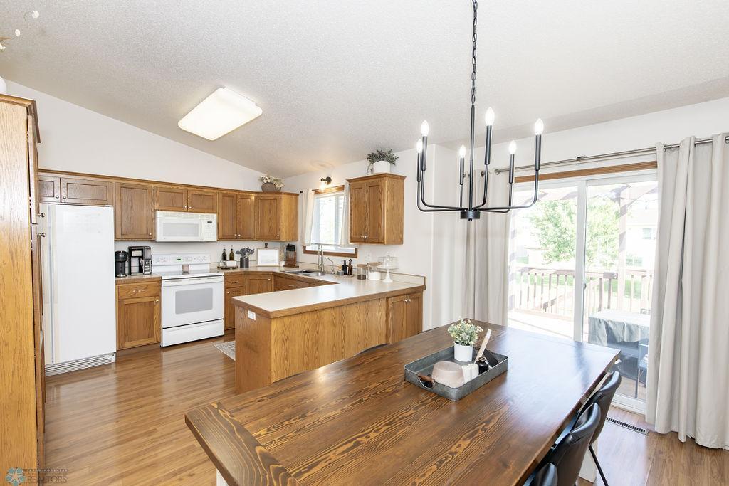 1683 Oakwood Drive