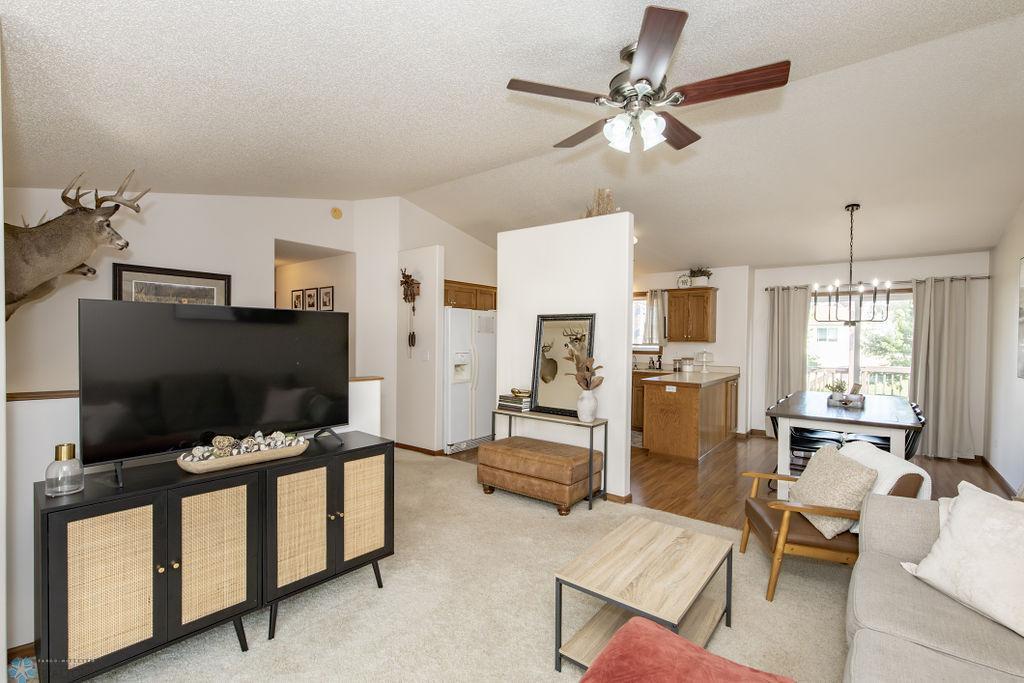 1683 Oakwood Drive
