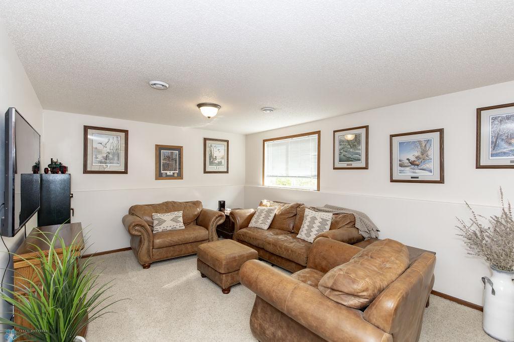 1683 Oakwood Drive