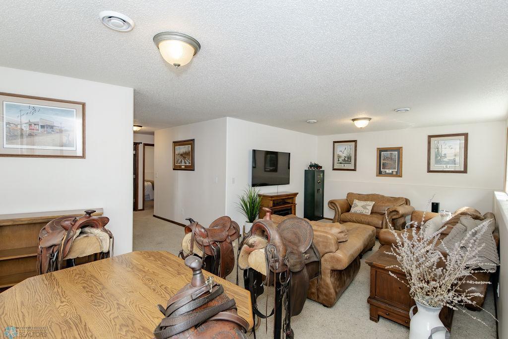 1683 Oakwood Drive