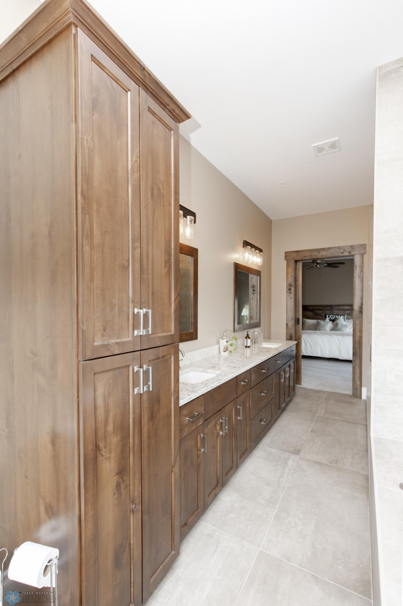 200 4th Avenue N Unit: #310