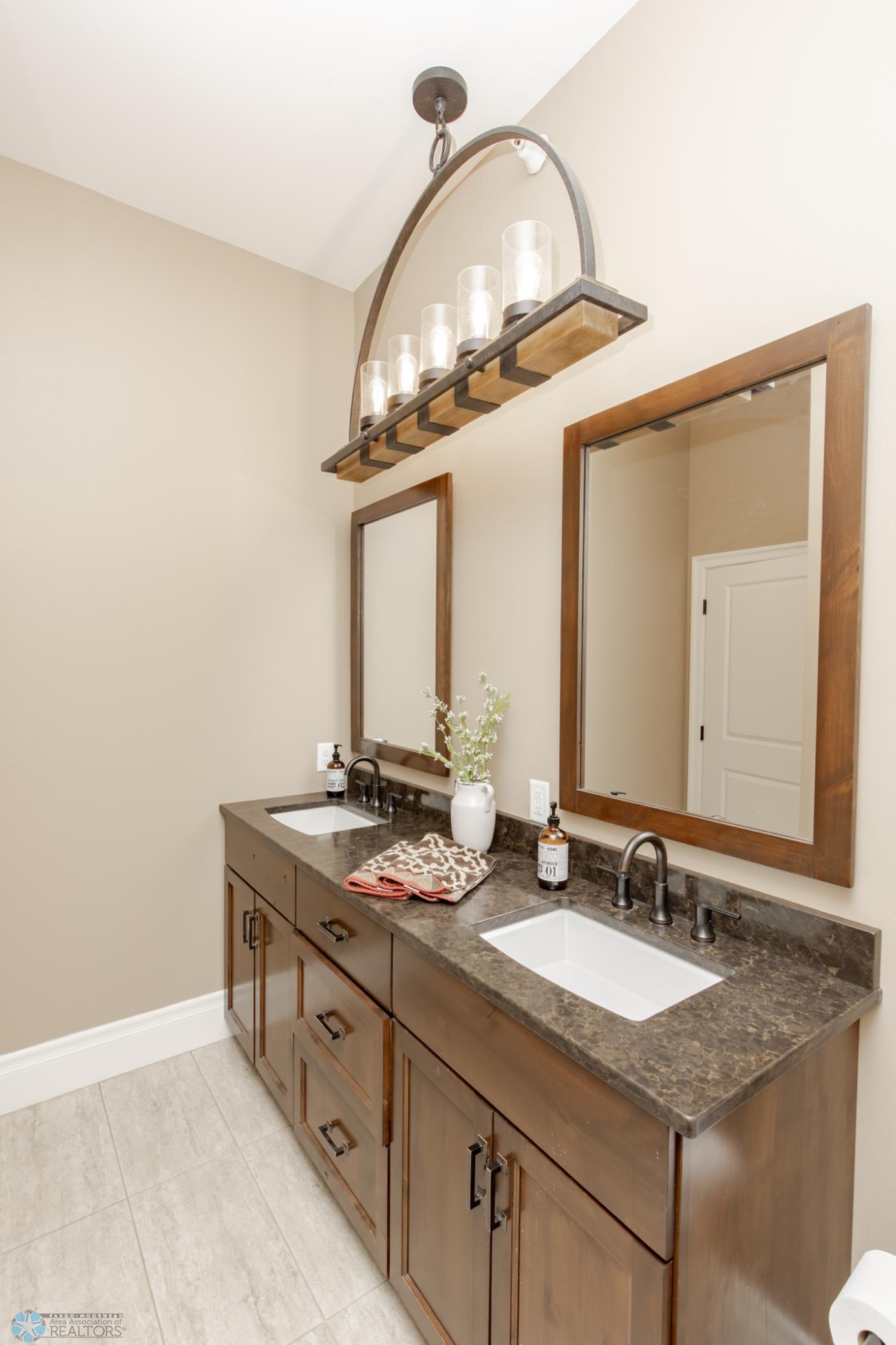 200 4th Avenue N Unit: #310