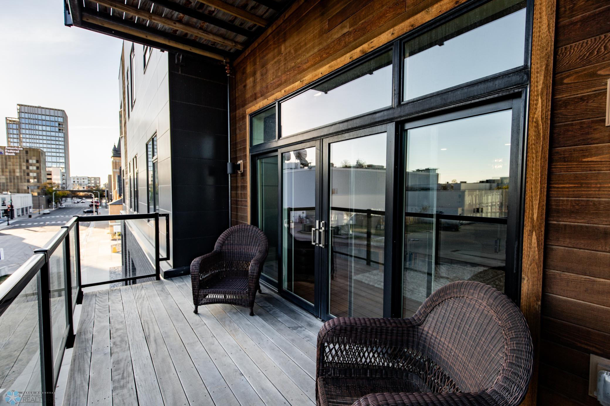 200 4th Avenue N Unit: #310