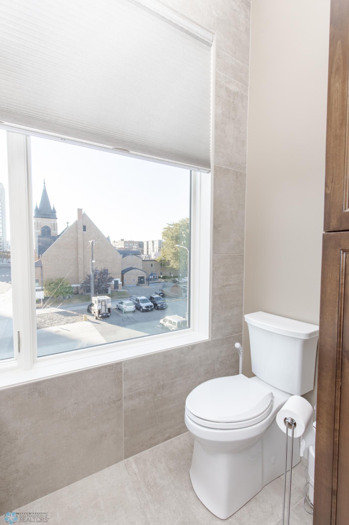 200 4th Avenue N Unit: #310