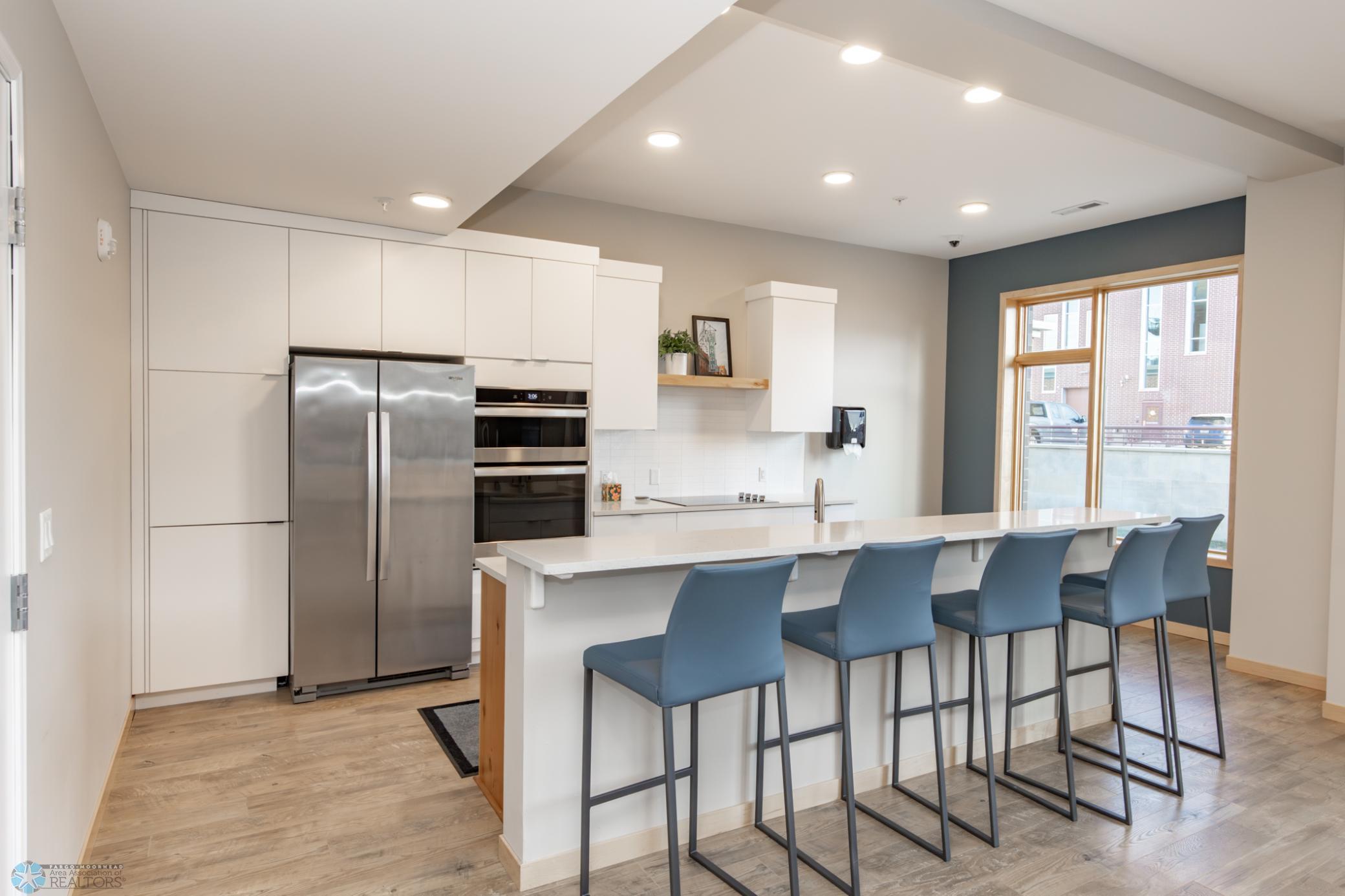 200 4th Avenue N Unit: #310
