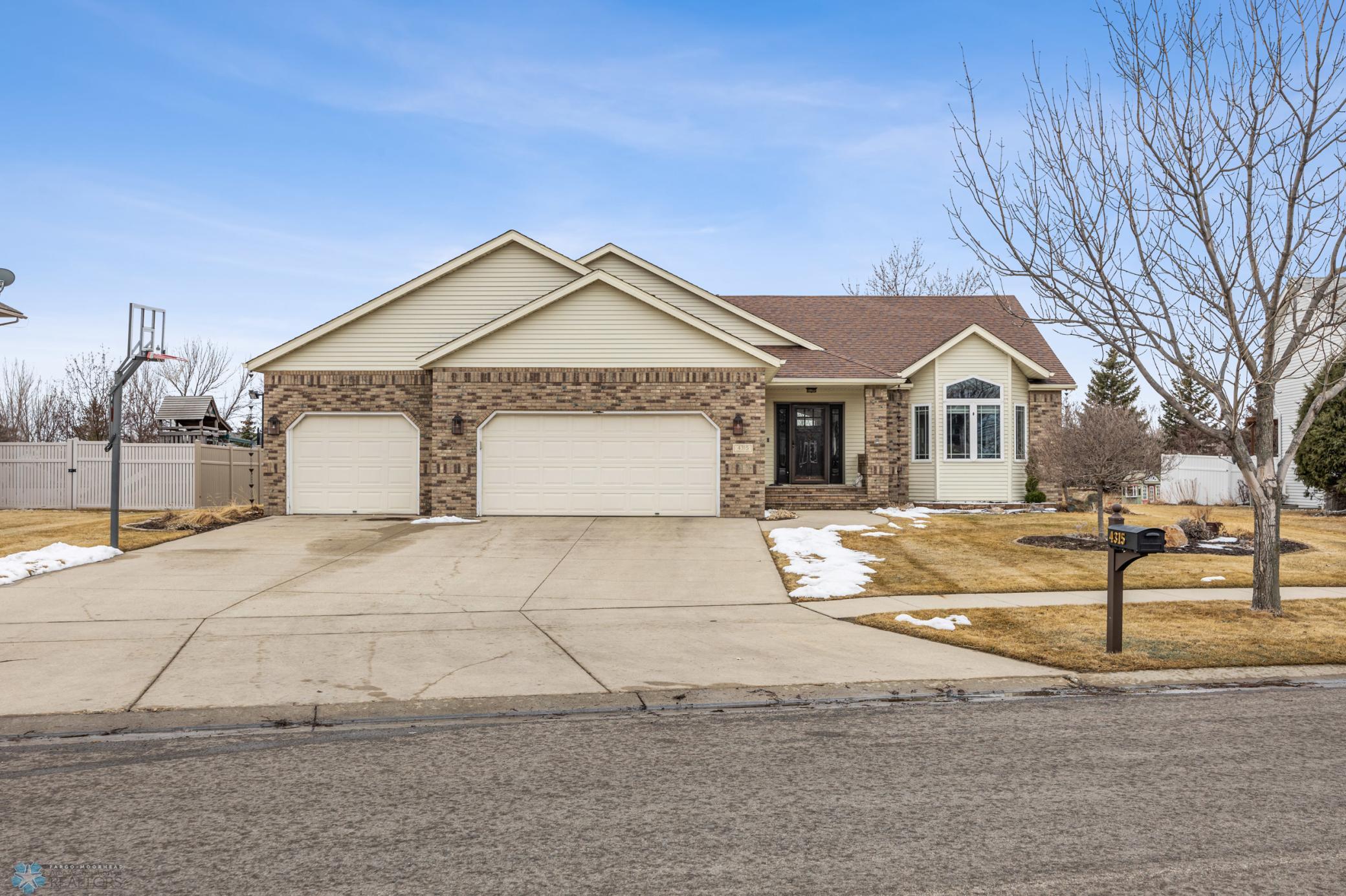 4315 Timberline Drive S