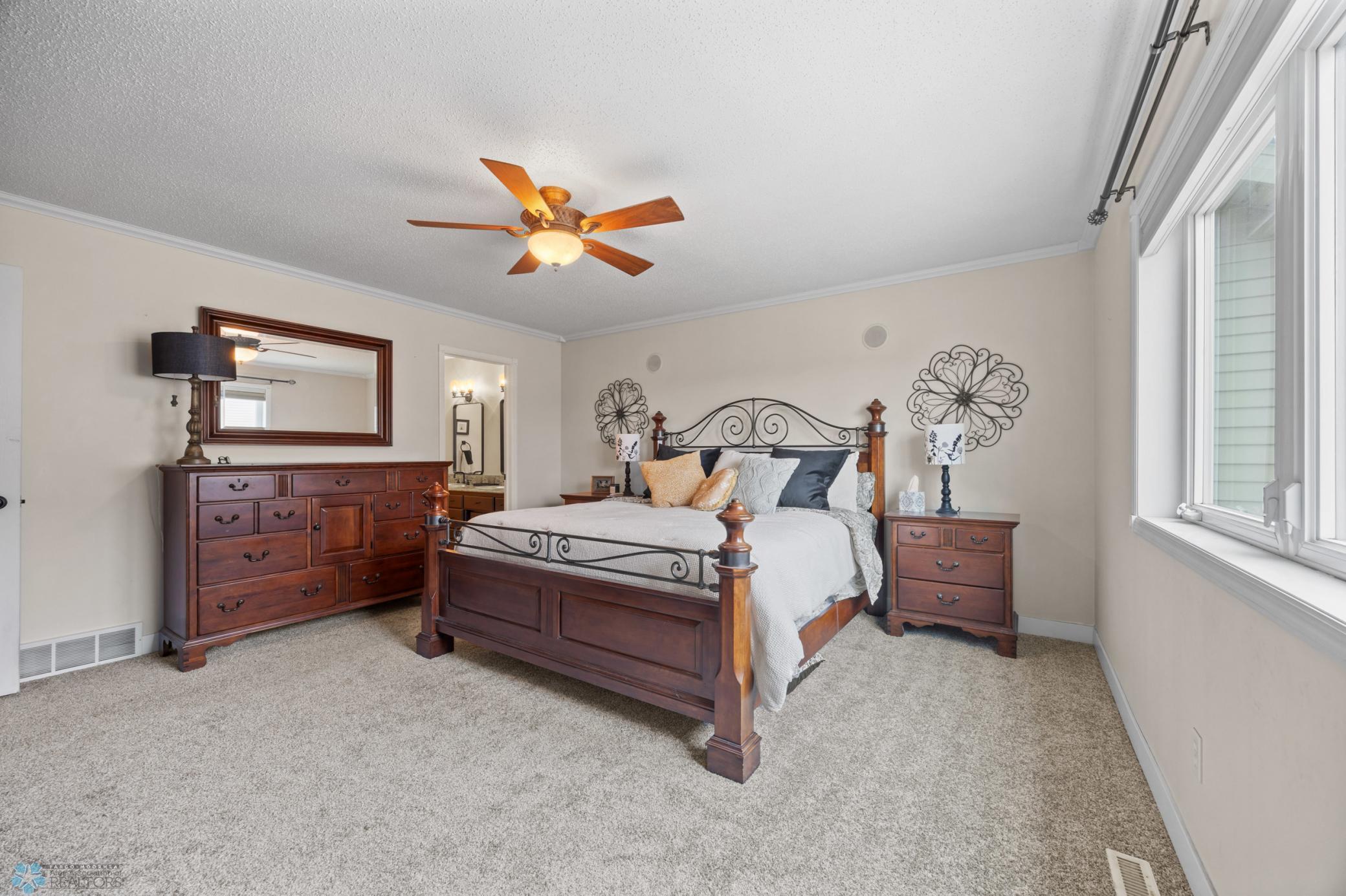 4315 Timberline Drive S