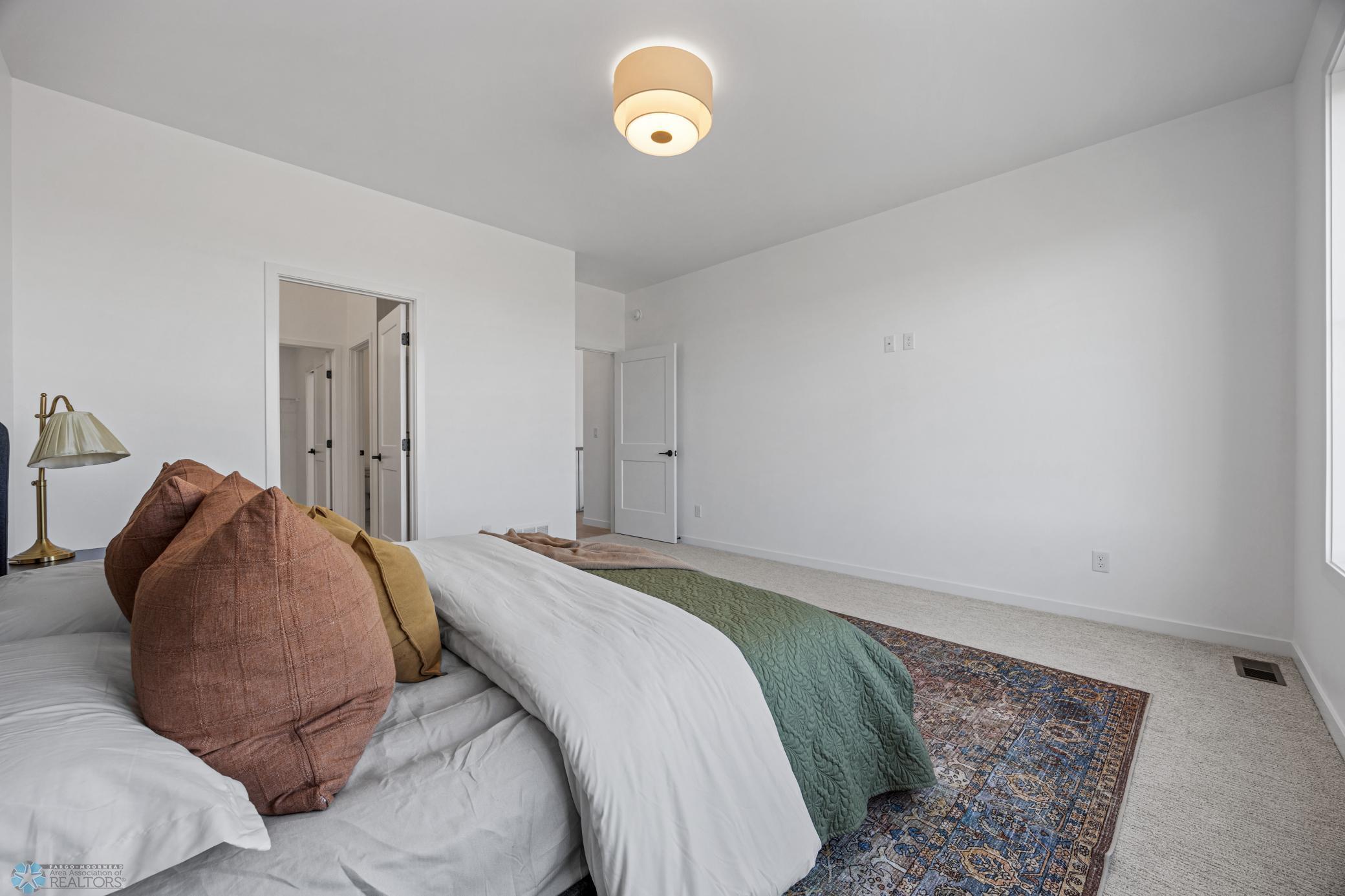 2924 Prairie Farms Circle S