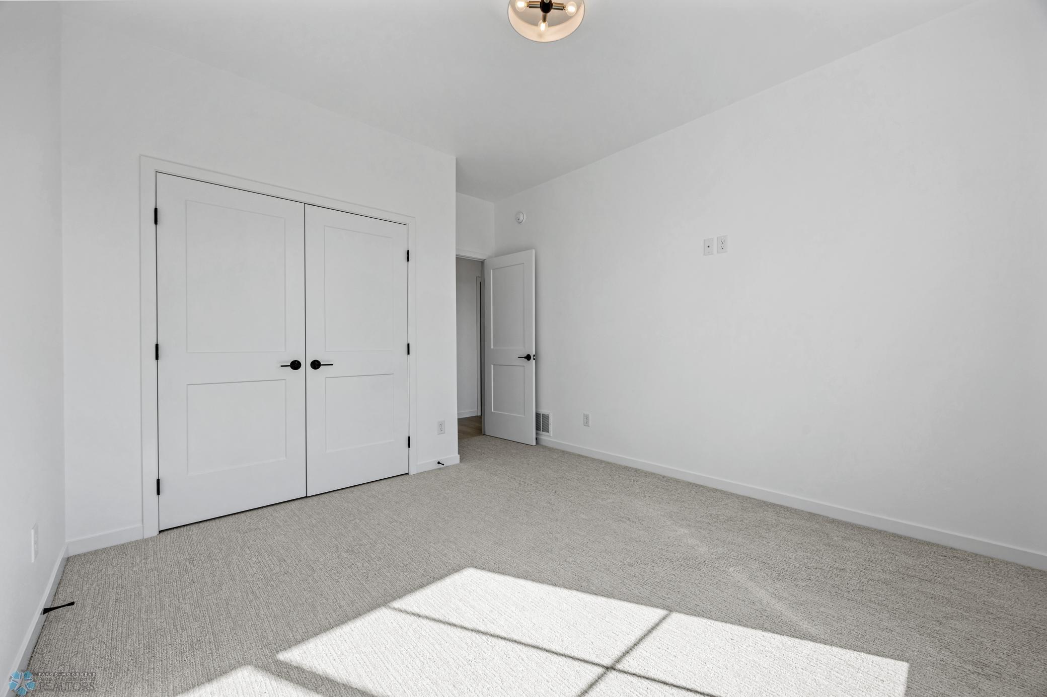 2924 Prairie Farms Circle S