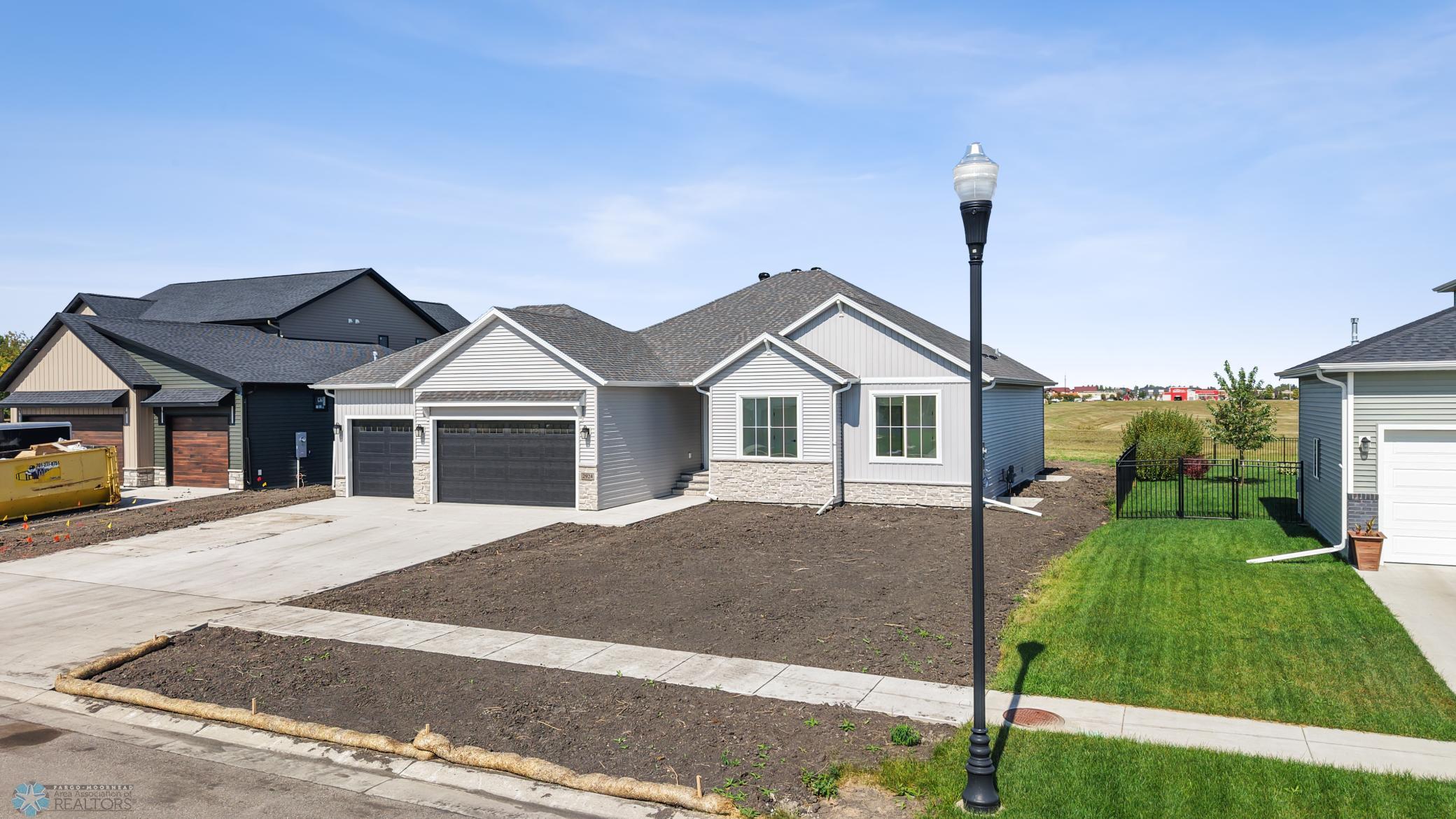 2924 Prairie Farms Circle S