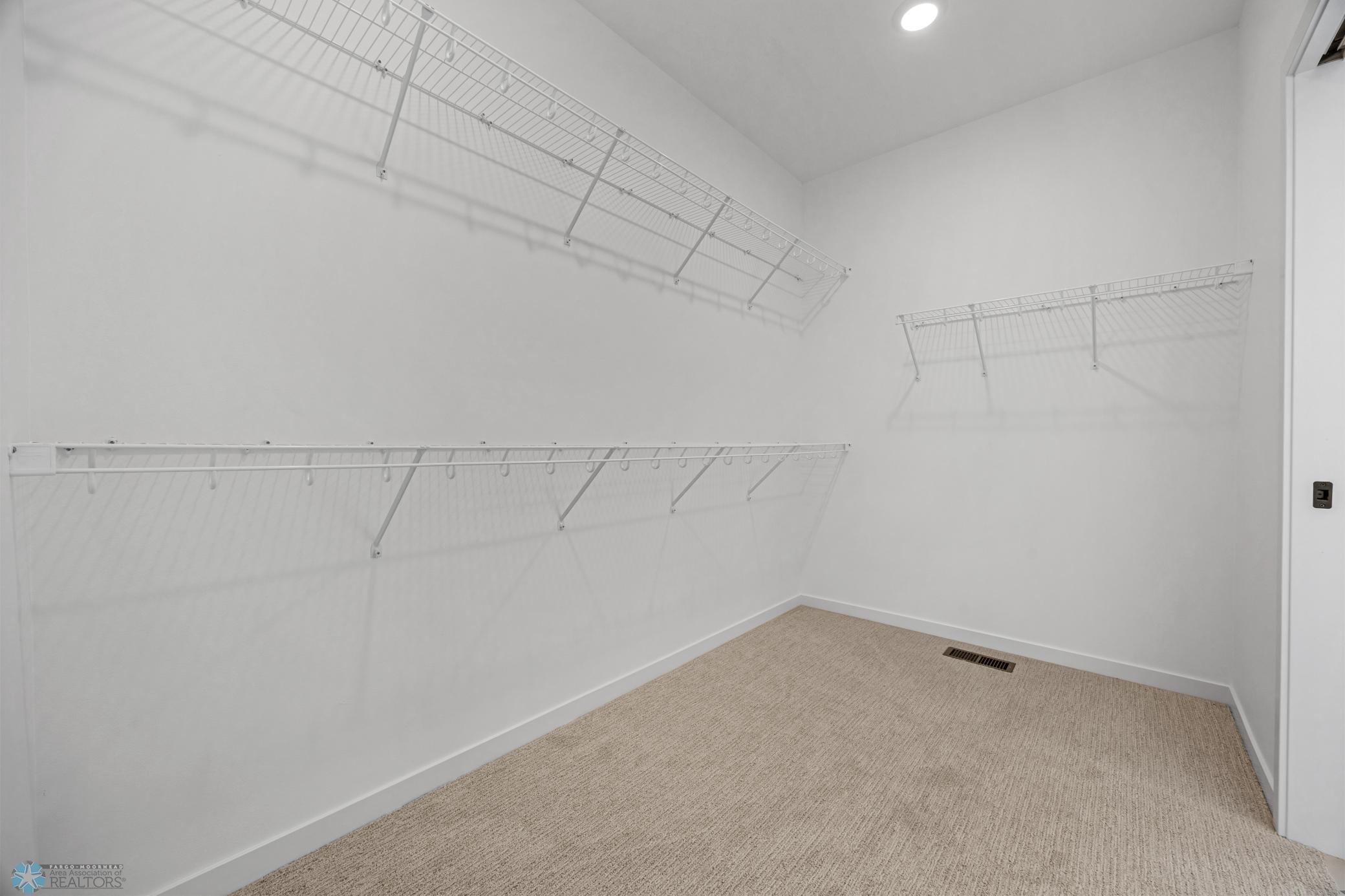 2924 Prairie Farms Circle S