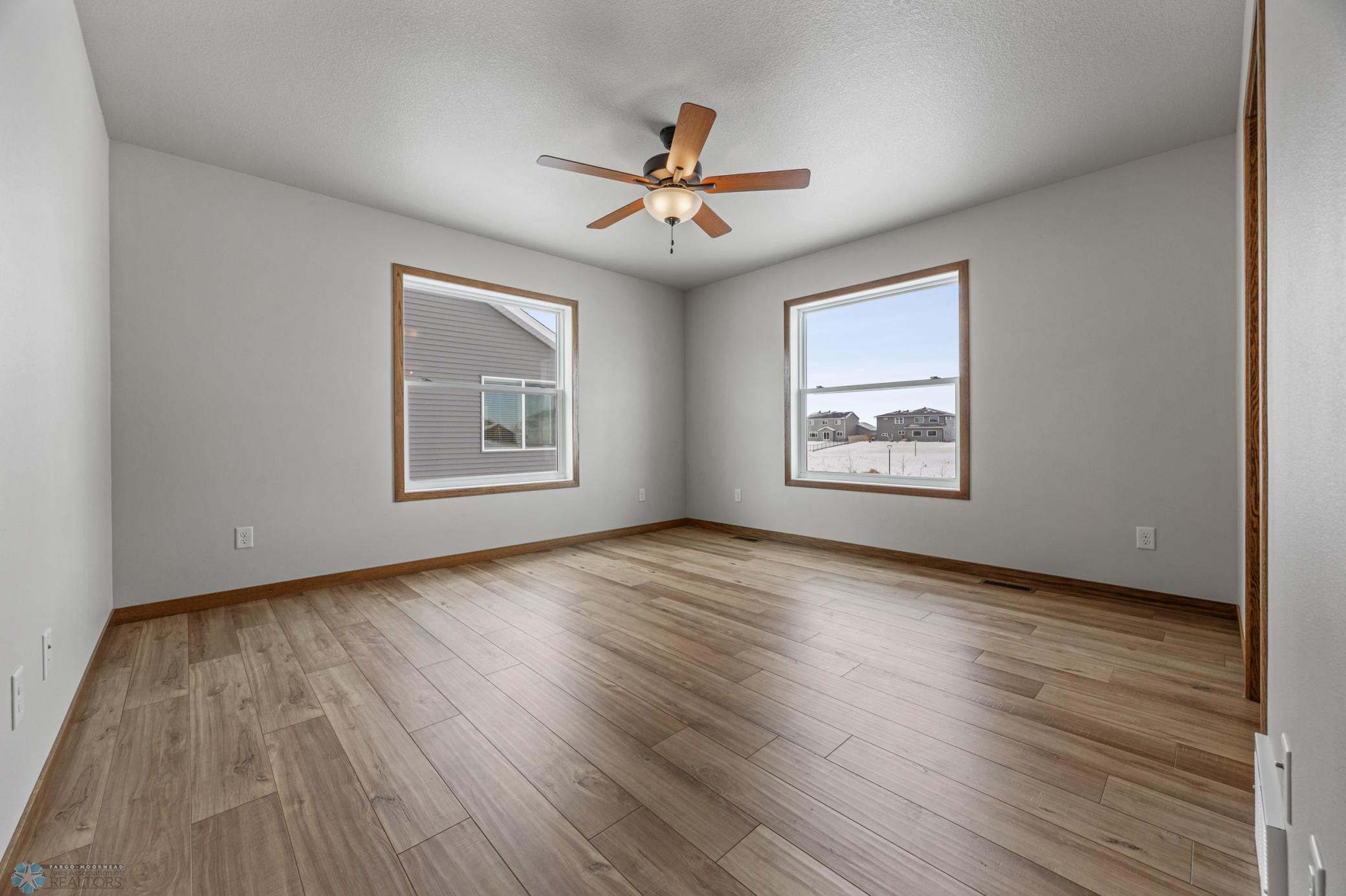 8829 Meadowlark Parkway