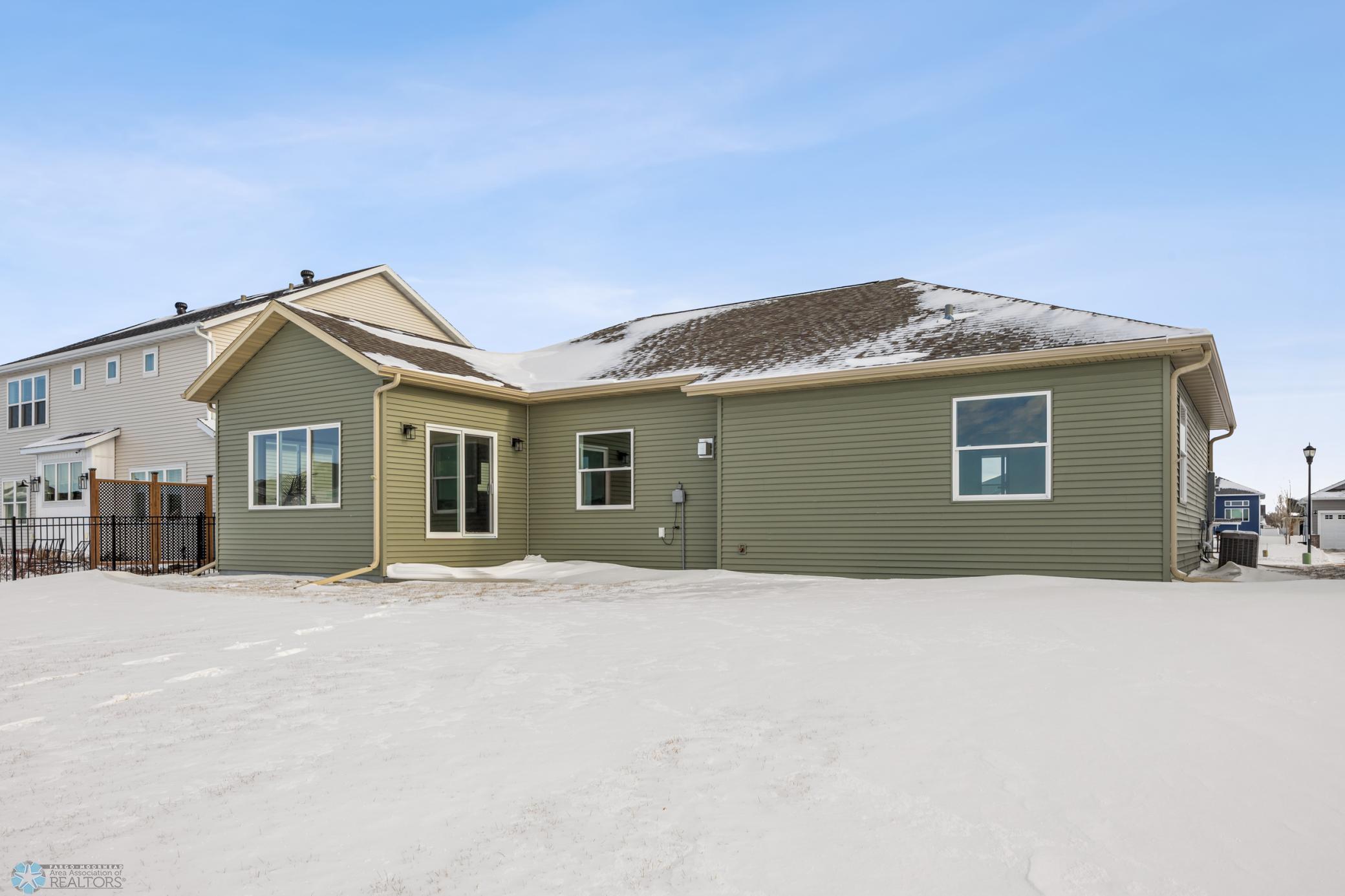 8829 Meadowlark Parkway