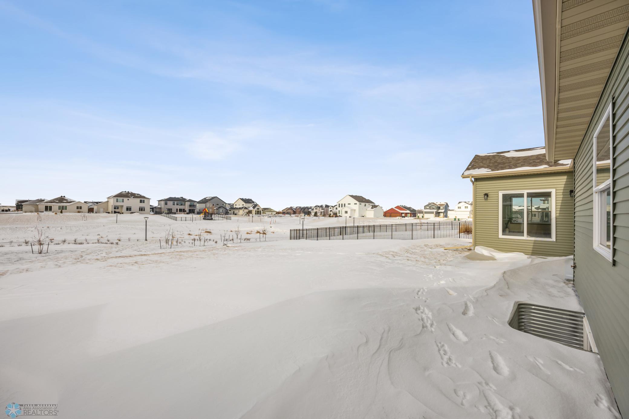 8829 Meadowlark Parkway