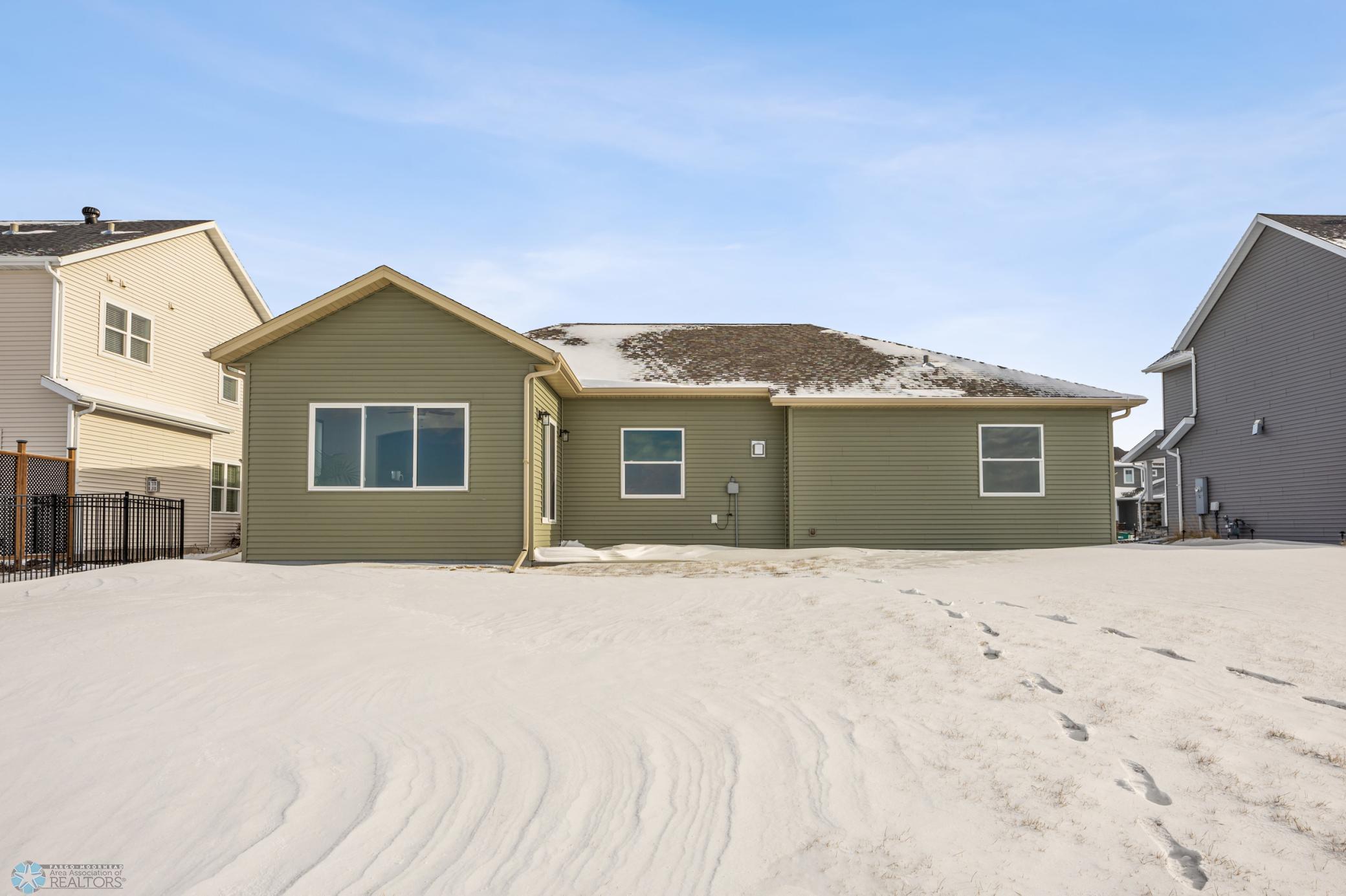 8829 Meadowlark Parkway